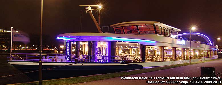 Weihnachtsfeier bei Frankfurt auf dem Main am Untermainkai auf dem Rheinschiff s563klor-elga.